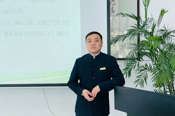J9集团泰盛制药董事长王旭峰