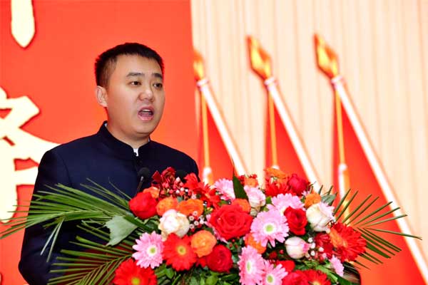 J9集团制药董事长李昆